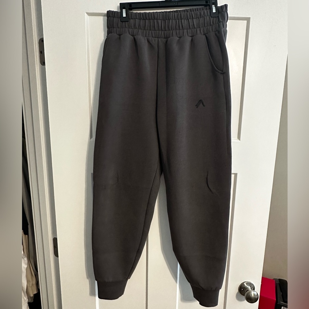 Alphabets emblem joggers women